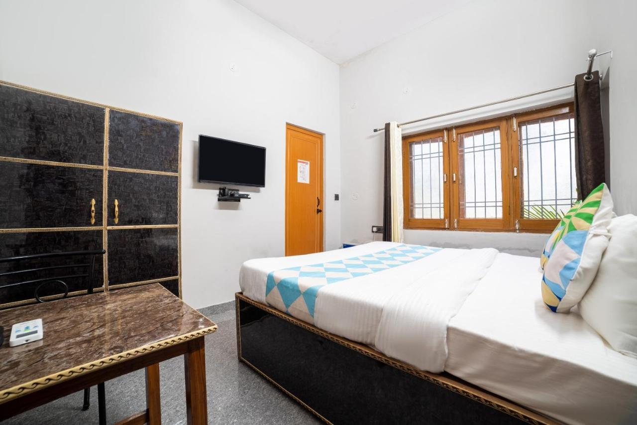 Hotel O Home Gautam Homestay Дехрадун Экстерьер фото