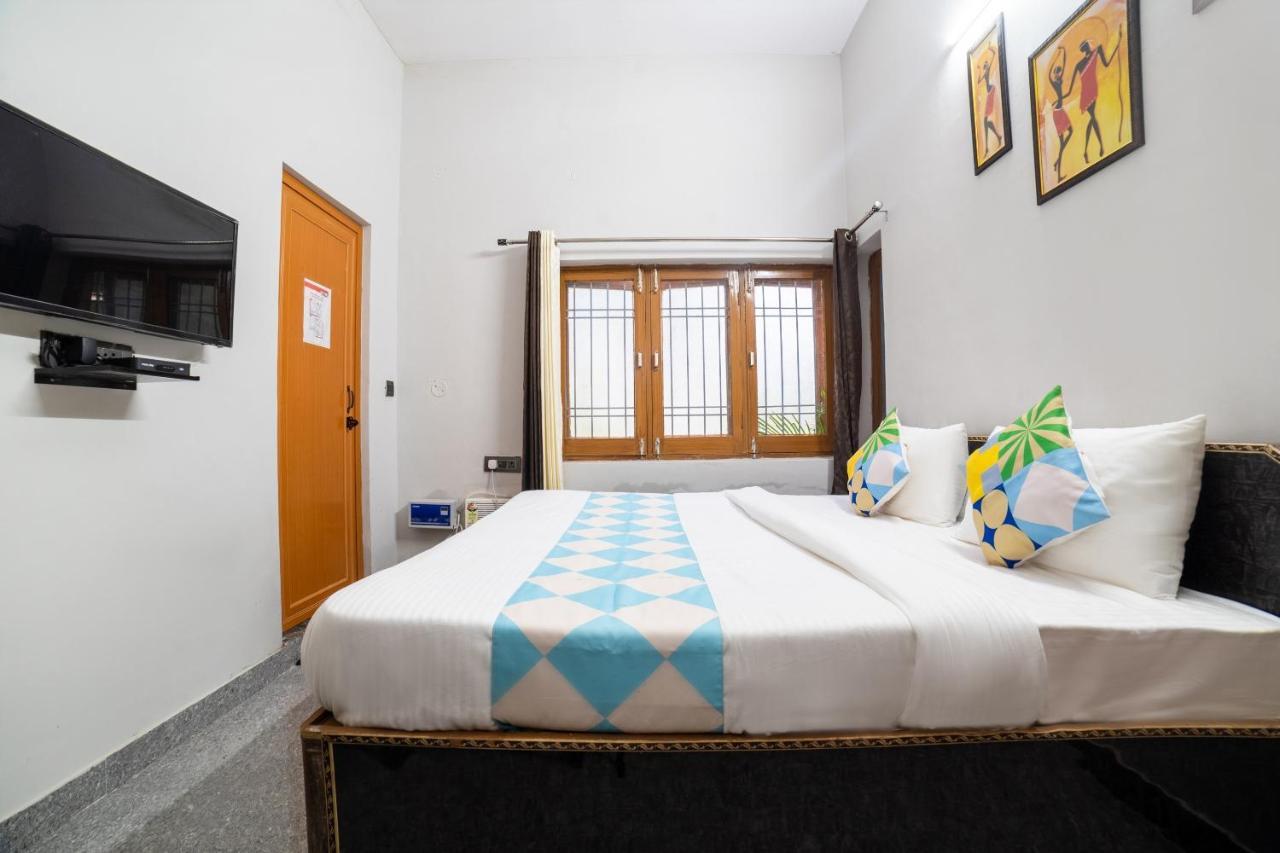 Hotel O Home Gautam Homestay Дехрадун Экстерьер фото